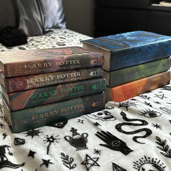 Harry Potter - full series - hard cover - great condition - Picture 2 of 3